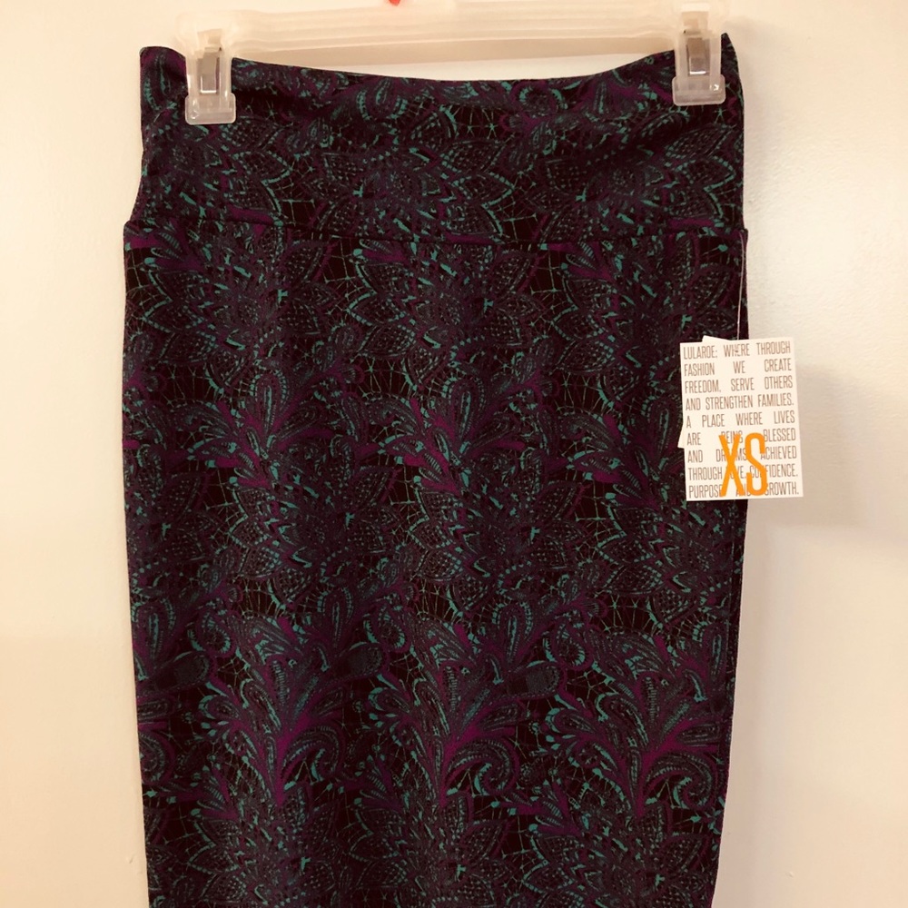 Lula Roe Skirts - Picture 3 of 7